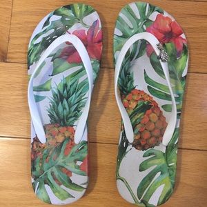Colorful Flip-Flops // Size 9